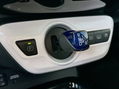 Toyota Prius Prime Plus 2019