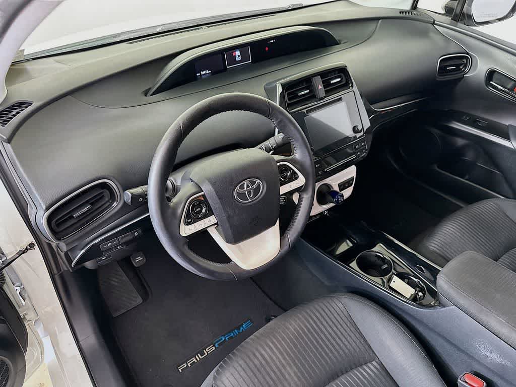 Toyota Prius Prime Plus 2019