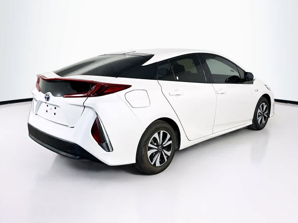 Toyota Prius Prime Plus 2019