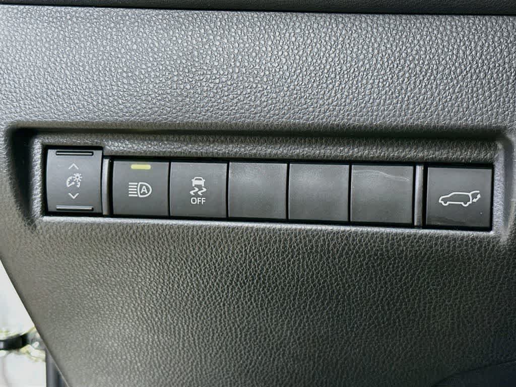 Toyota Venza LE 2021