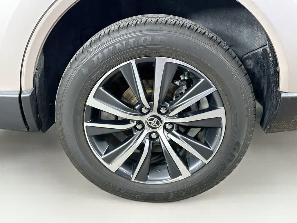 Toyota Venza LE 2021