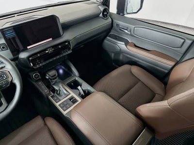 Toyota Land Cruiser Base 2025