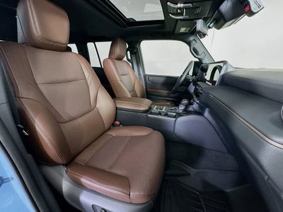 Toyota Land Cruiser Base 2025