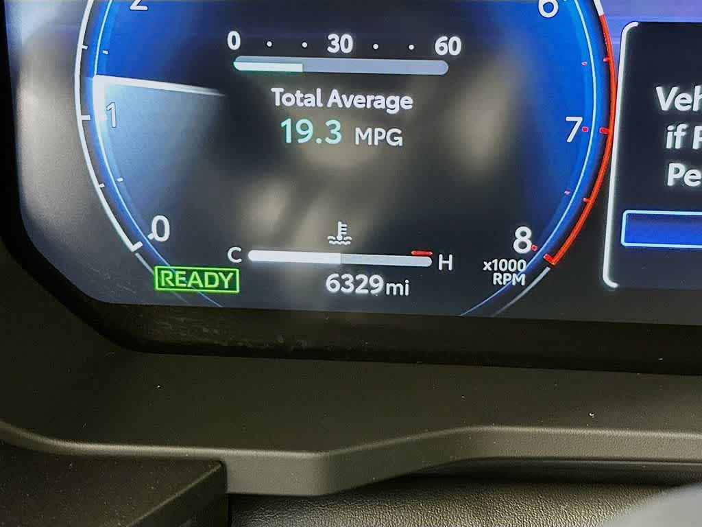 Toyota Land Cruiser Base 2025