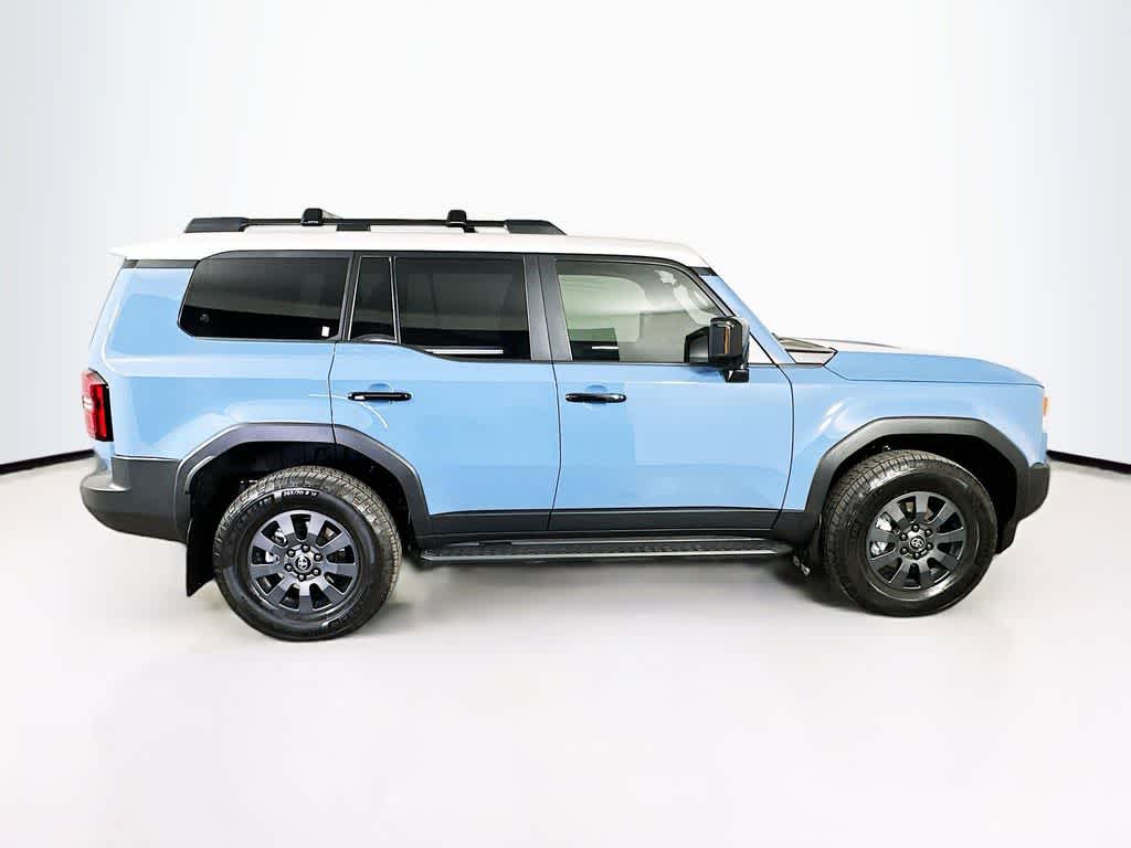 Toyota Land Cruiser Base 2025