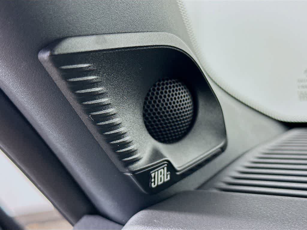 Toyota Land Cruiser Base 2025