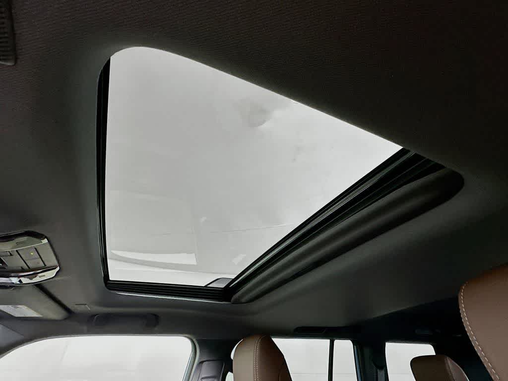 Toyota Land Cruiser Base 2025