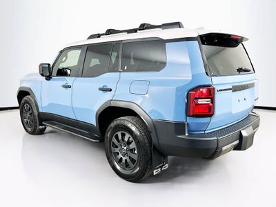 Toyota Land Cruiser Base 2025