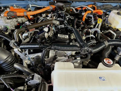 Toyota Land Cruiser Base 2025