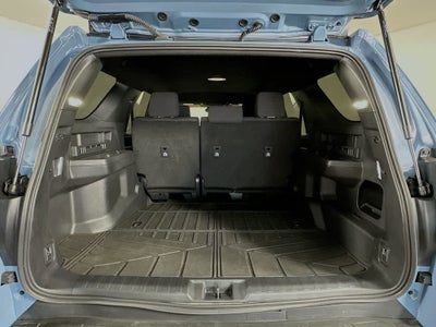 Toyota 4Runner SR5 2025