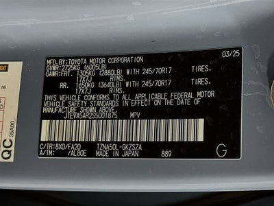Toyota 4Runner SR5 2025