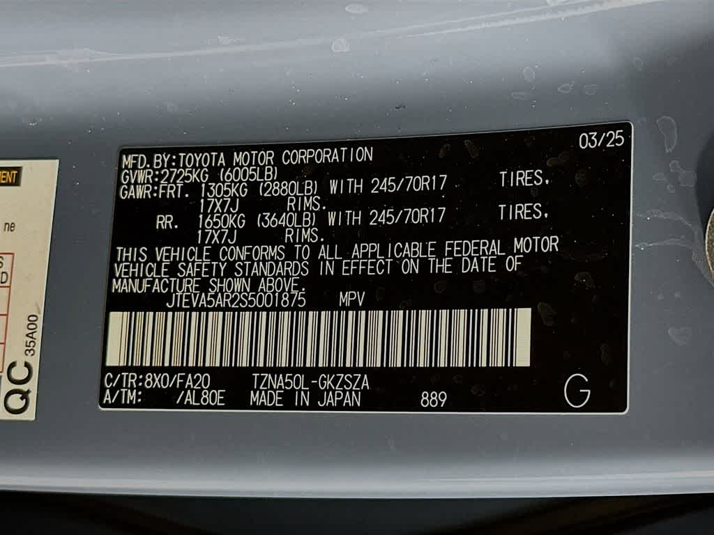 Toyota 4Runner SR5 2025