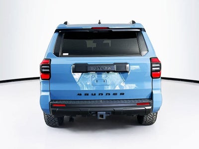 Toyota 4Runner SR5 2025