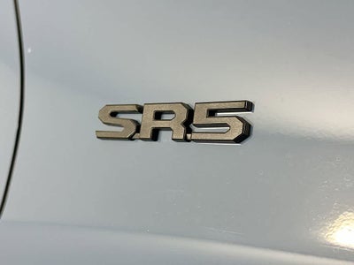 Toyota 4Runner SR5 2025