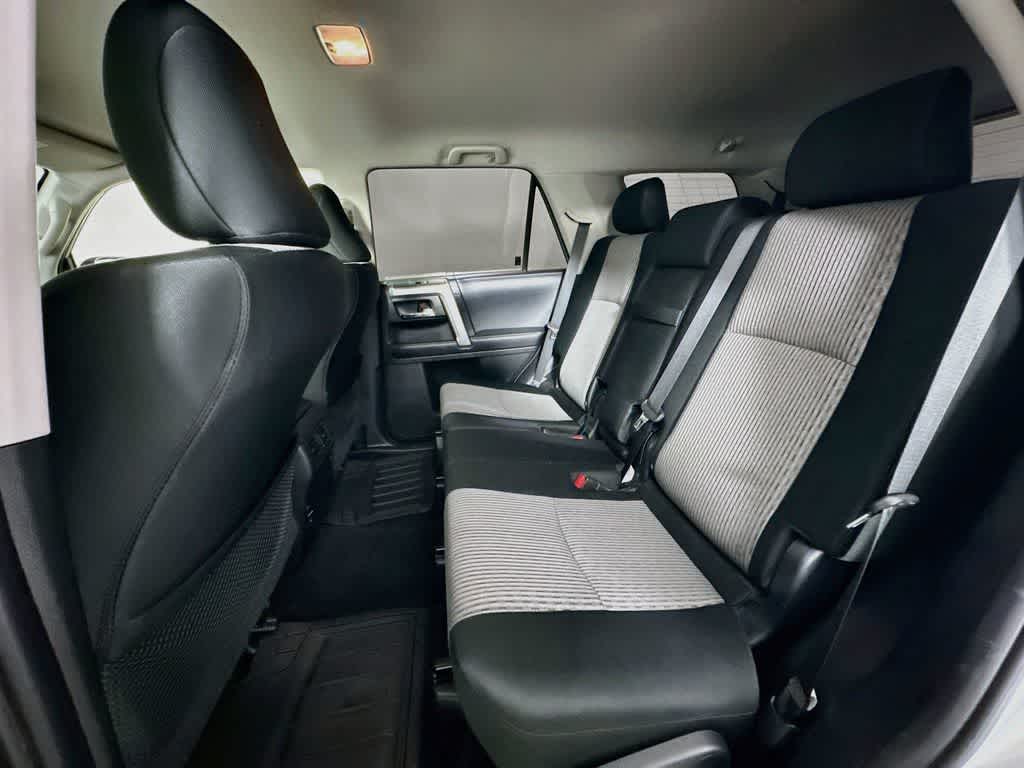 Toyota 4Runner SR5 de 2018