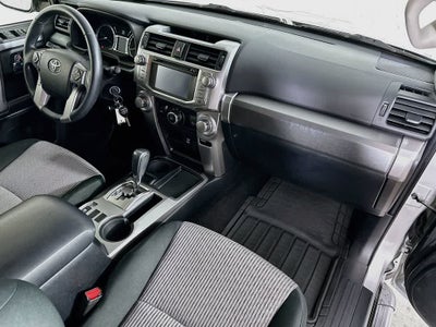 Toyota 4Runner SR5 de 2018