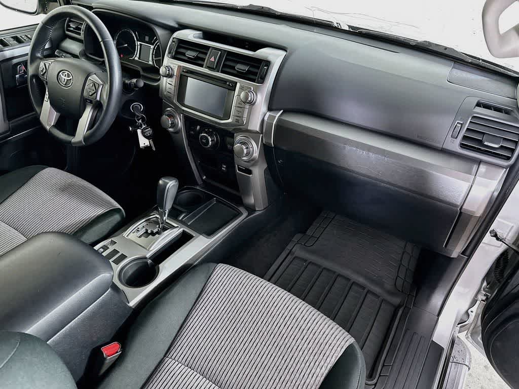 Toyota 4Runner SR5 de 2018