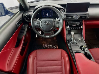 Lexus IS F SPORT 2024