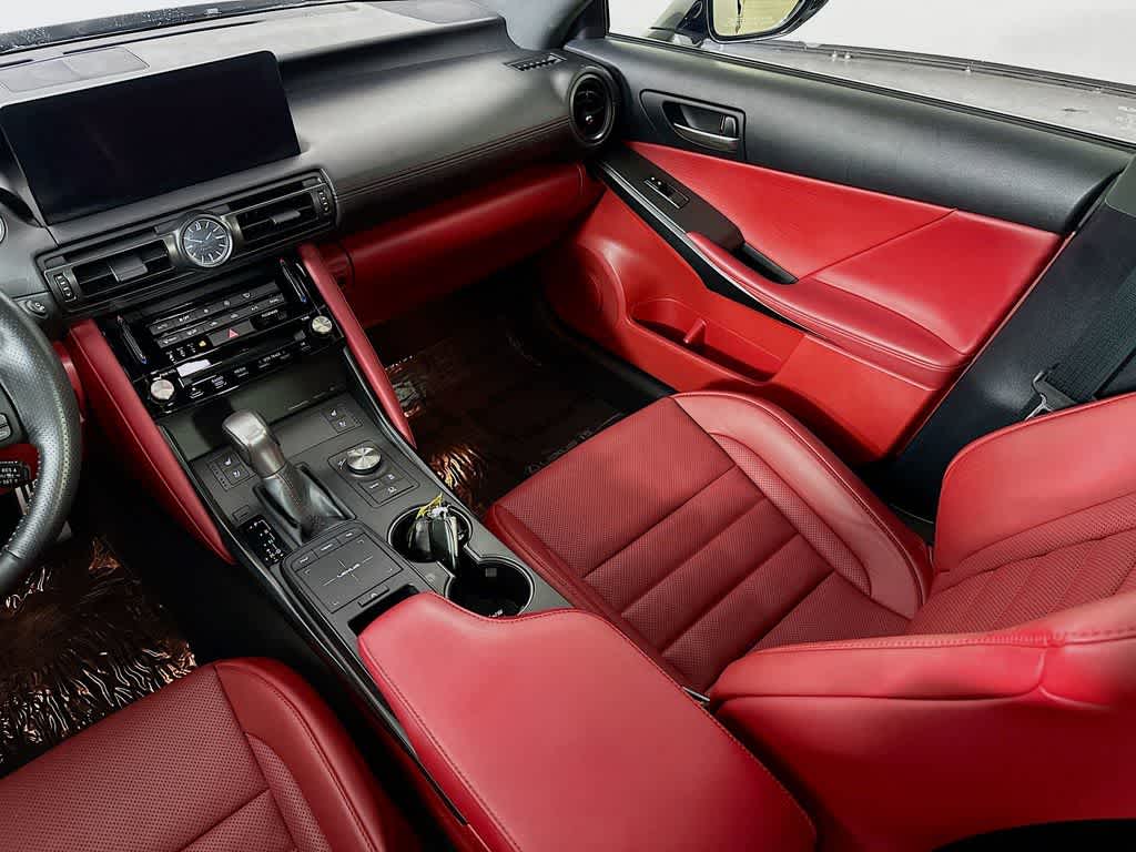 Lexus IS F SPORT 2024