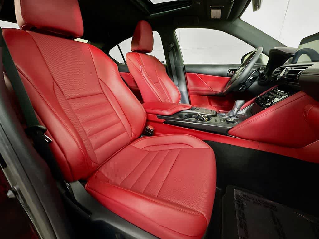 Lexus IS F SPORT 2024