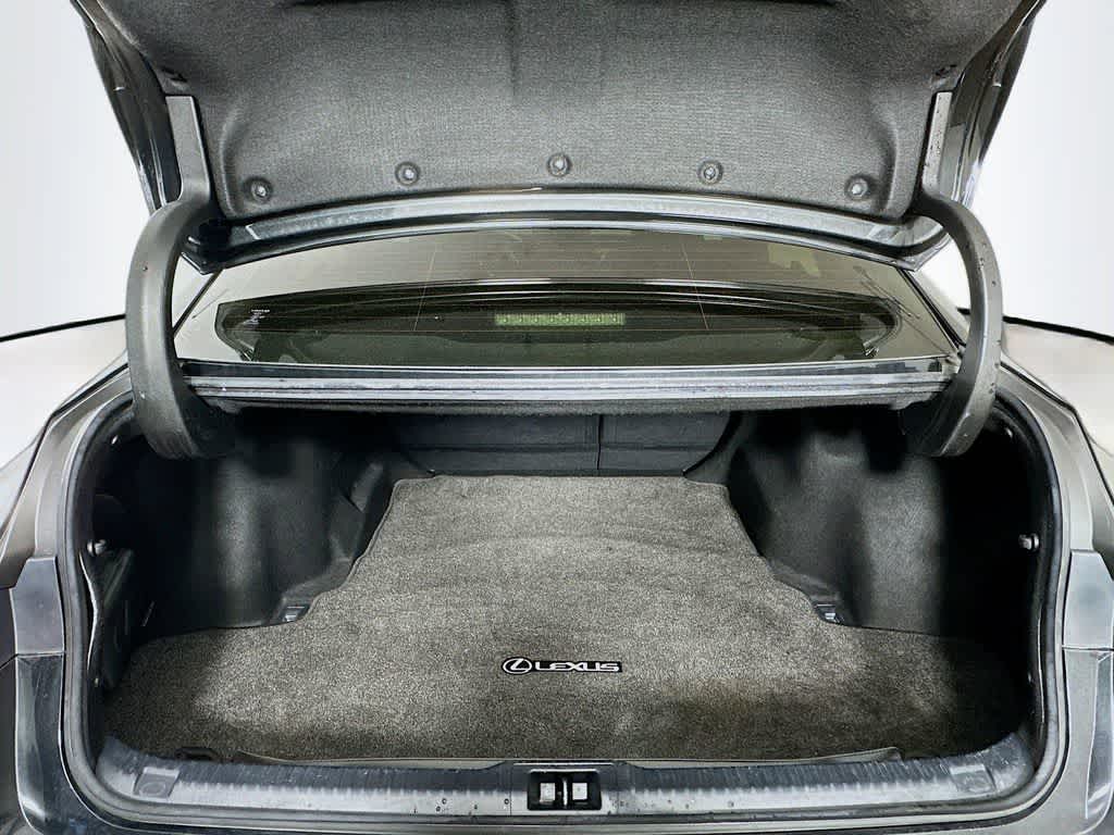 Lexus IS F SPORT 2024