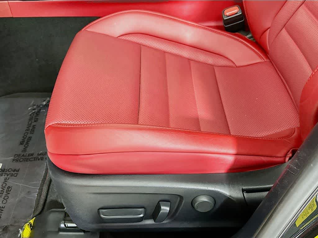 Lexus IS F SPORT 2024