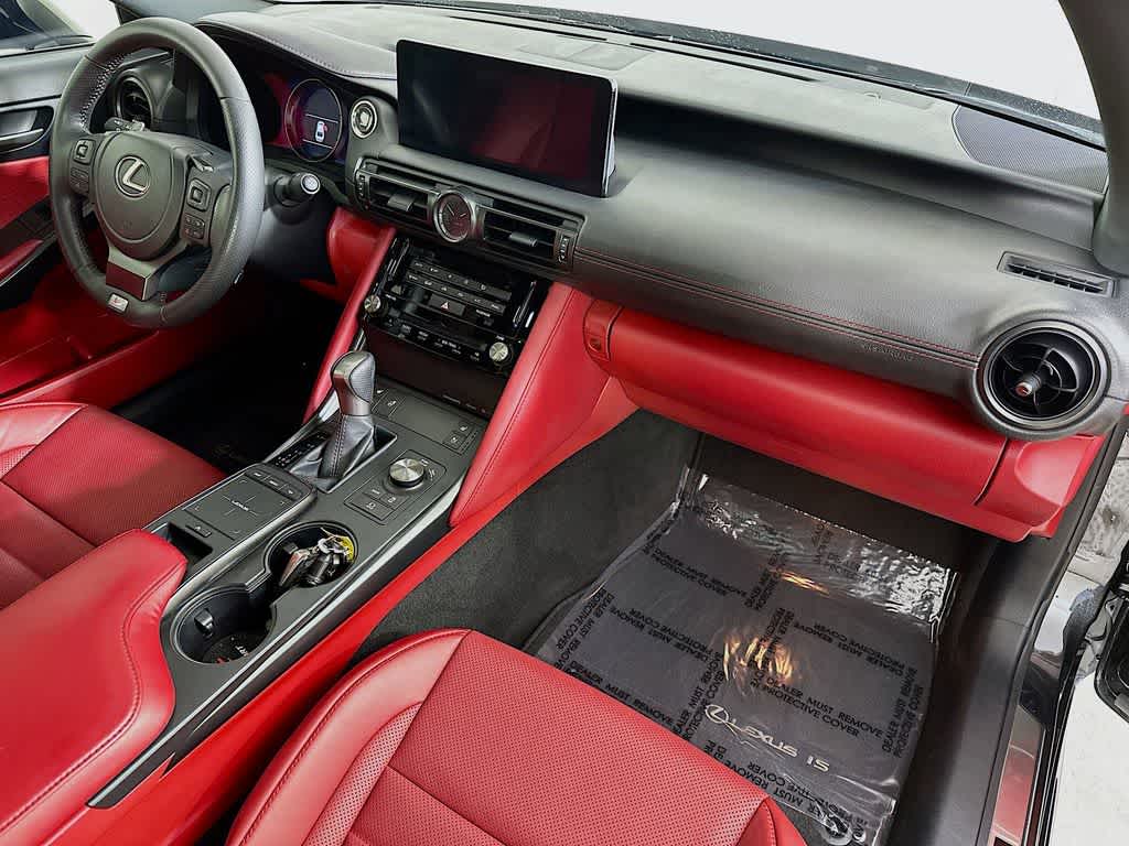 Lexus IS F SPORT 2024