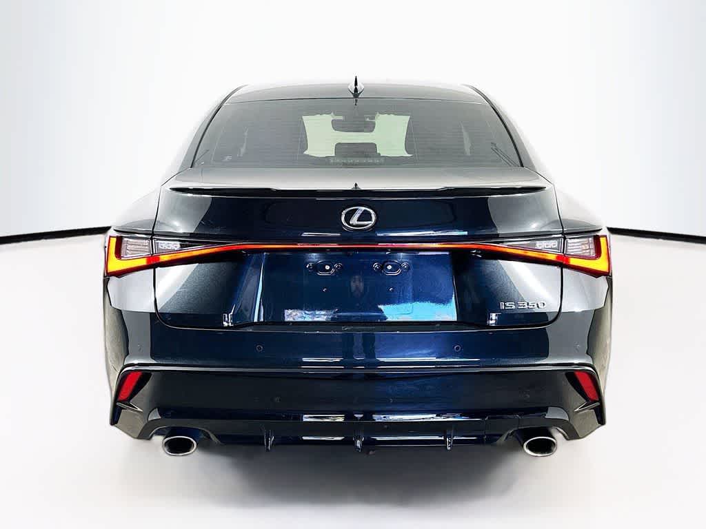 Lexus IS F SPORT 2024