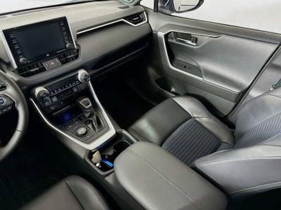 Toyota RAV4 Hybrid XSE 2020