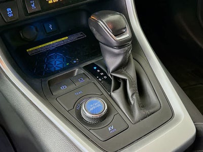 Toyota RAV4 Hybrid XSE 2020