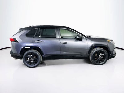 Toyota RAV4 Hybrid XSE 2020