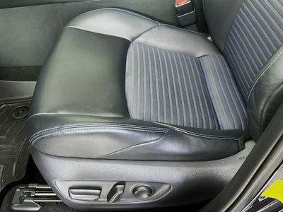 Toyota RAV4 Hybrid XSE 2020