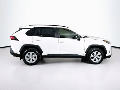 Toyota RAV4 LE 2019