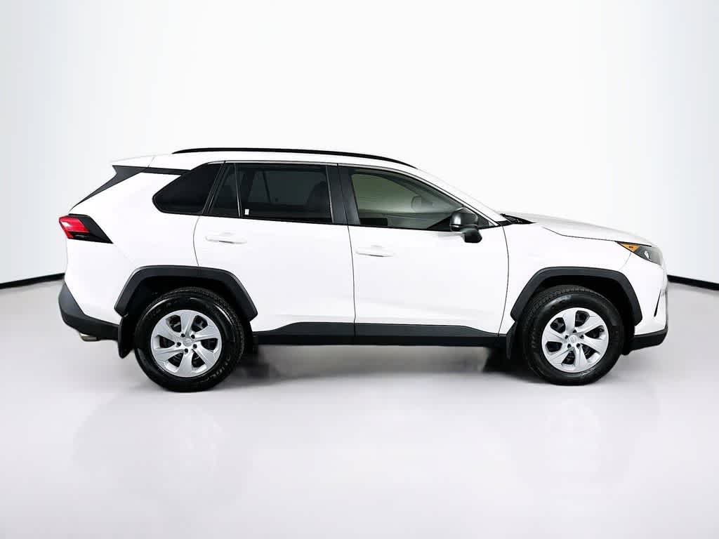 Toyota RAV4 LE 2019