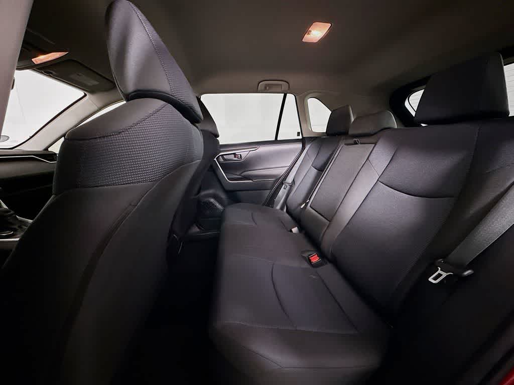 Toyota RAV4 Hybrid LE 2021