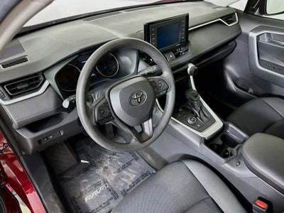 Toyota RAV4 Hybrid LE 2021