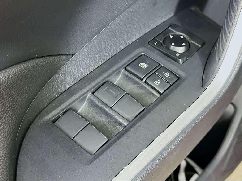 Toyota RAV4 Hybrid LE 2021