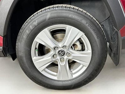 Toyota RAV4 Hybrid LE 2021