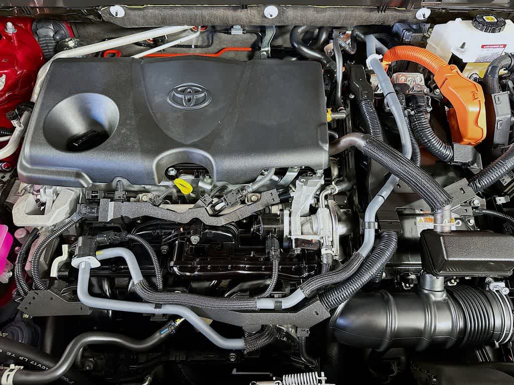 Toyota RAV4 Hybrid LE 2021