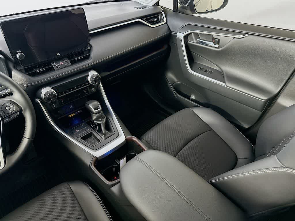 Toyota RAV4 Limited 2025