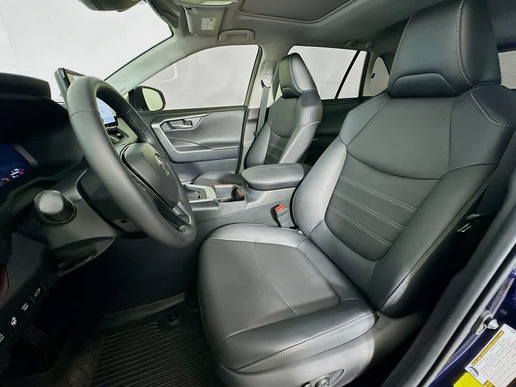 Toyota RAV4 Limited 2025