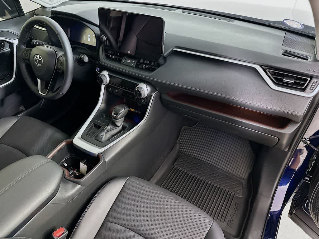 Toyota RAV4 Limited 2025