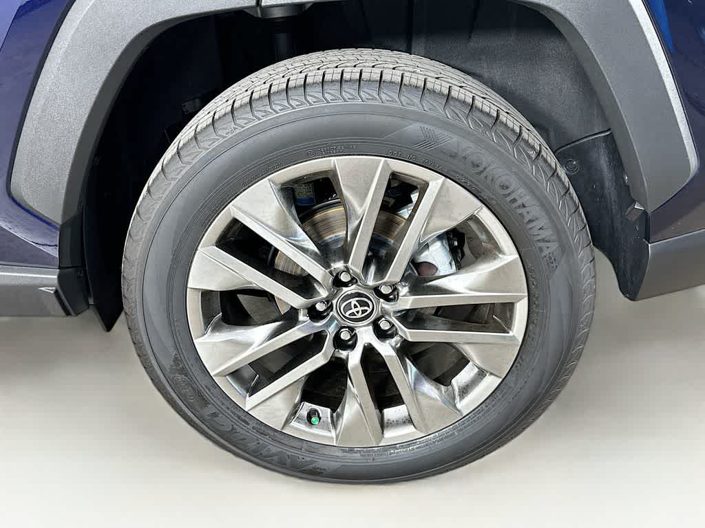 Toyota RAV4 Limited 2025