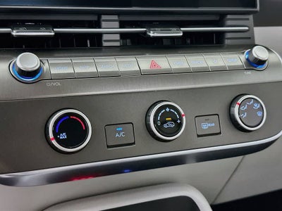 Hyundai Kona SE 2025