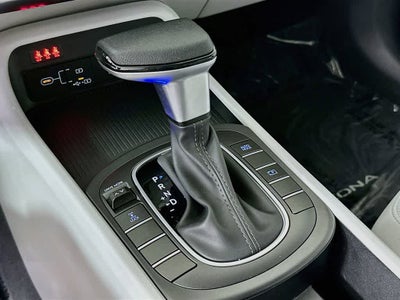 Hyundai Kona SE 2025