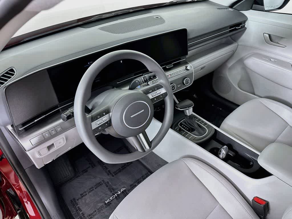 Hyundai Kona SE 2025