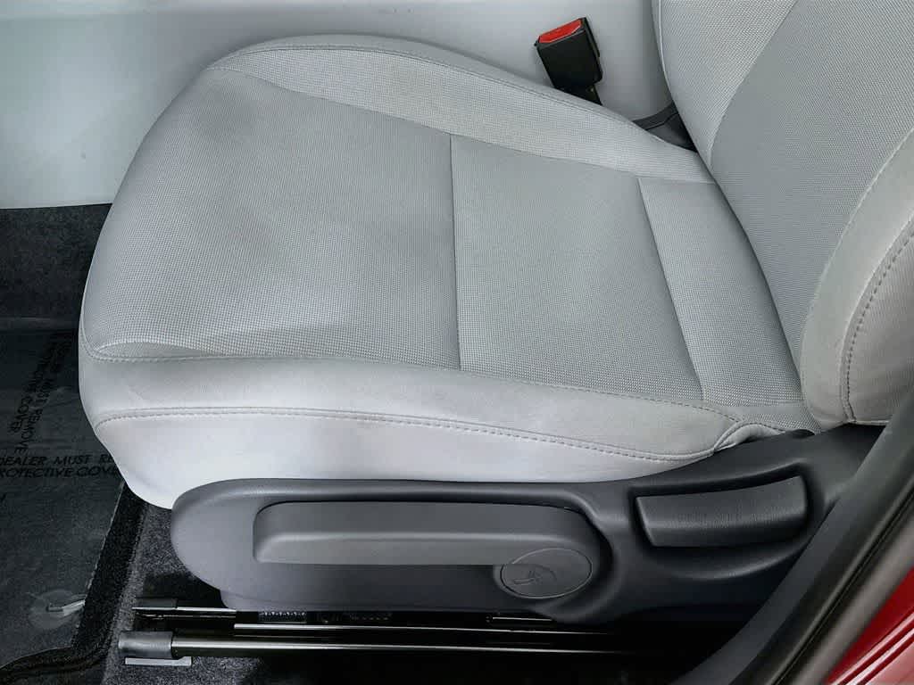 Hyundai Kona SE 2025