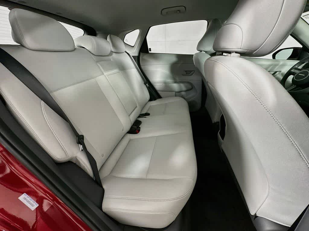 Hyundai Kona SE 2025