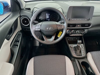 Hyundai Kona SE 2023