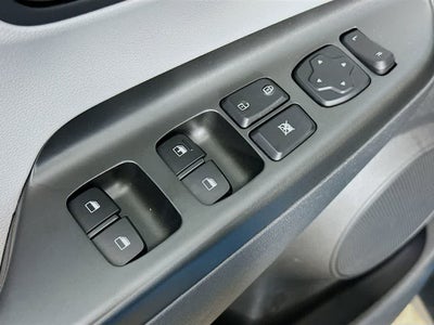 Hyundai Kona SE 2023